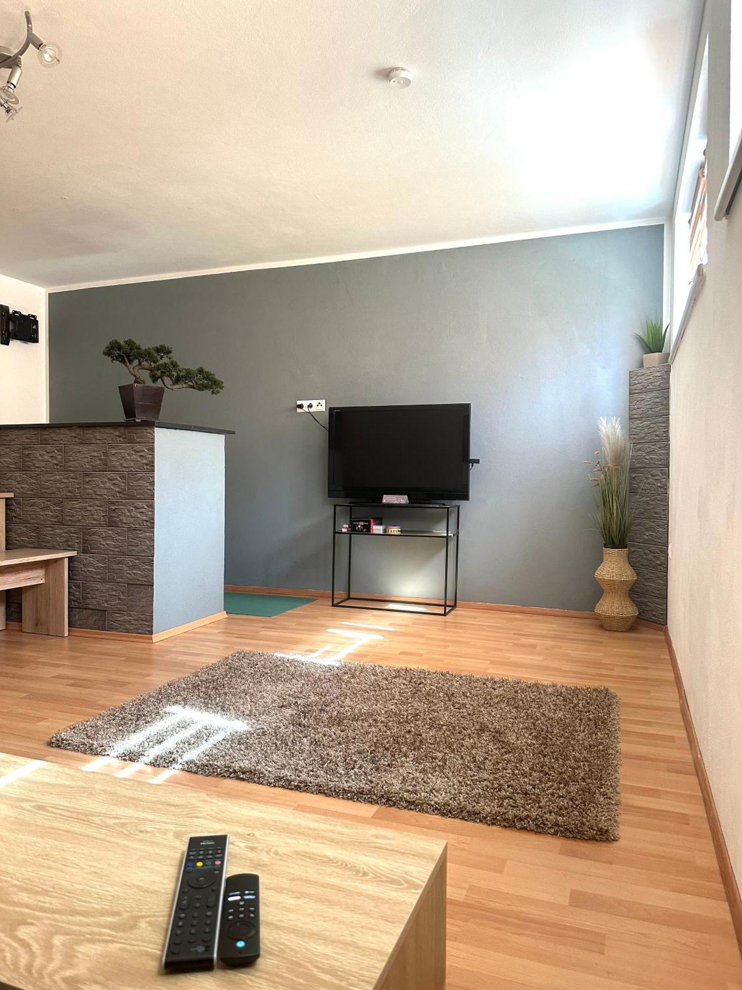 Kleine Wohnung Im Moelltal Penk Exterior foto